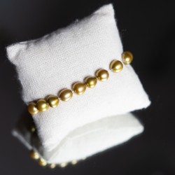 Pulsera Perlas Naturales Dorada